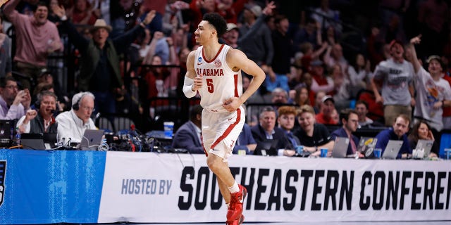Jahvon Quinerly reacts