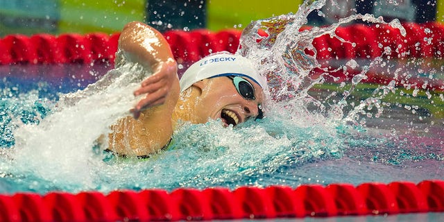 Seven-time Olympic Gold Medalist Katie Ledecky Wins 800m Freestyle At ...