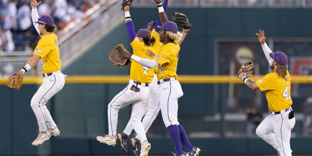 LSU players celebrate victory