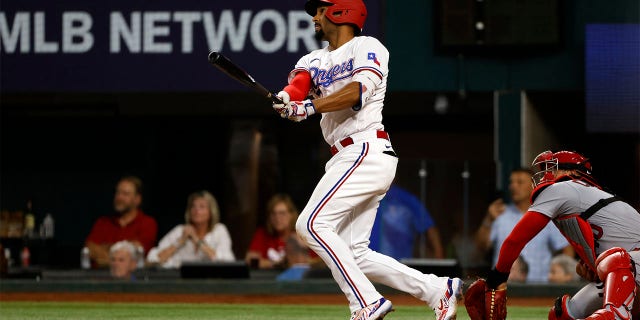 Marcus Semien hits a double