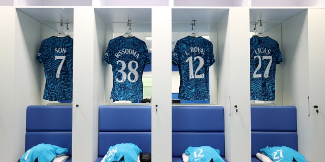 marseille dressing room