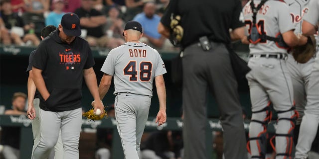 Matthew Boyd leaves game