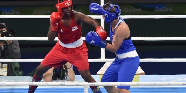 Shields Claresa Maris fights Lakeshina Laroslava