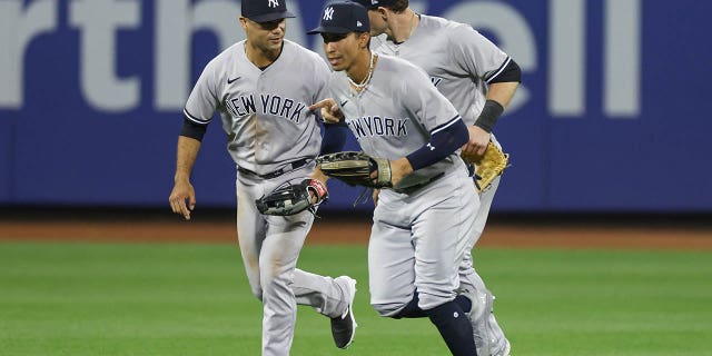 Yankees oyuncuları kutlama yapıyor