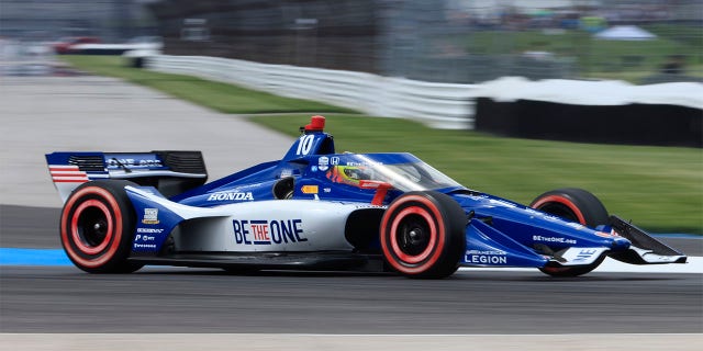 Alex Palou drives