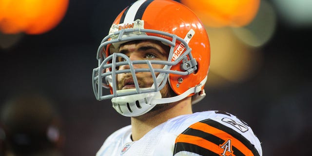 Peyton Hillis looks up
