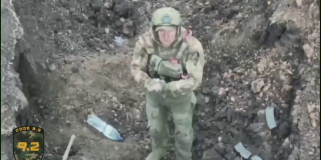 Soldado ruso se rinde ante un dron