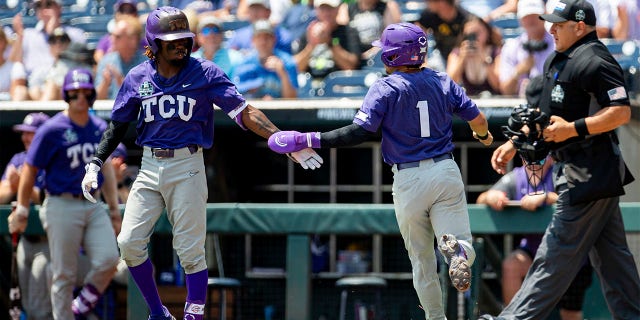 Elijah Nunez celebrates with Tre Richardson