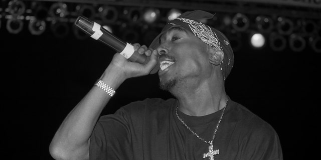 Tupac performing in 1994