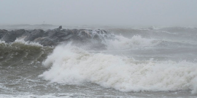 Raging waves