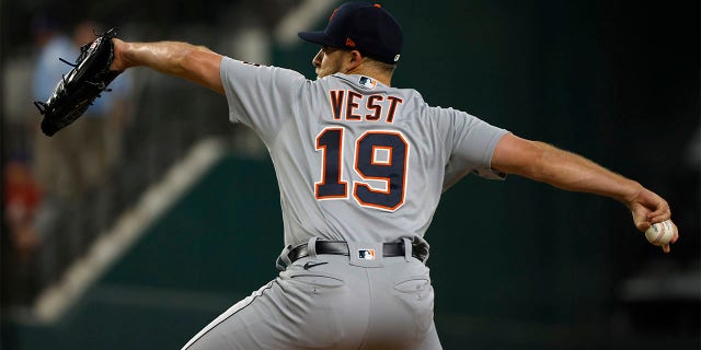 Will Vest throws pitch