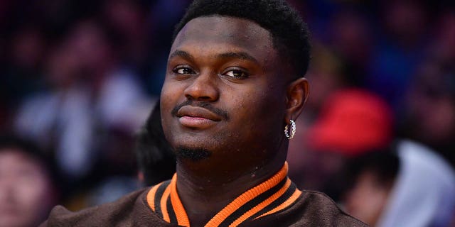 Zion Williamson as Pelicans take on Lakers