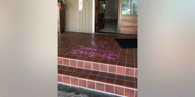 grafitti on steps