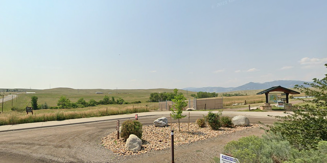 Colorado trail entrance