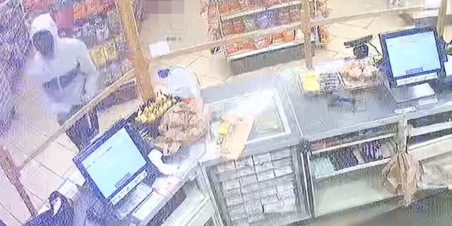 Dallas 7-Eleven murder suspect on surveillance video