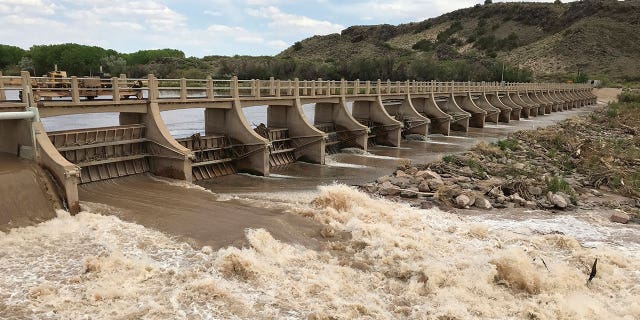 dam along rio grande