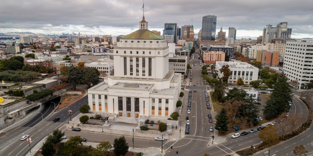 Aerial photo of Oaklands main courthouse
