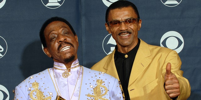 Ike Turner and son Ike Turner Jr. celebrate Grammy win together in 2007