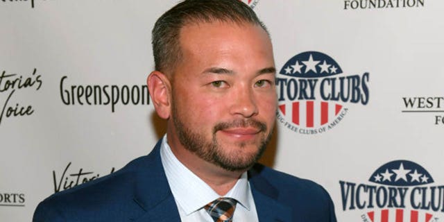 jon gosselin on red carpet close-up