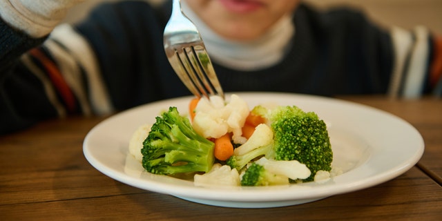 verduras en un plato