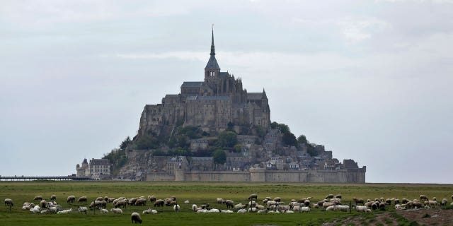 Mont-Saint-Michel