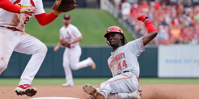 De La Cruz during game