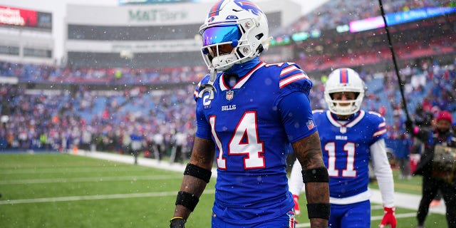Stefon Diggs before game