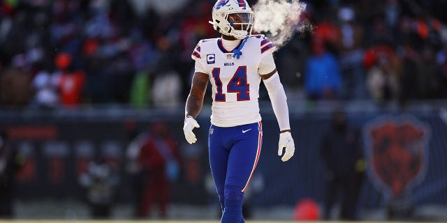 Stefon Diggs during game