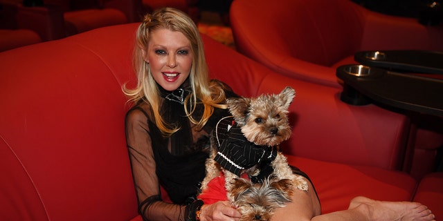 Tara Reid with her dogs