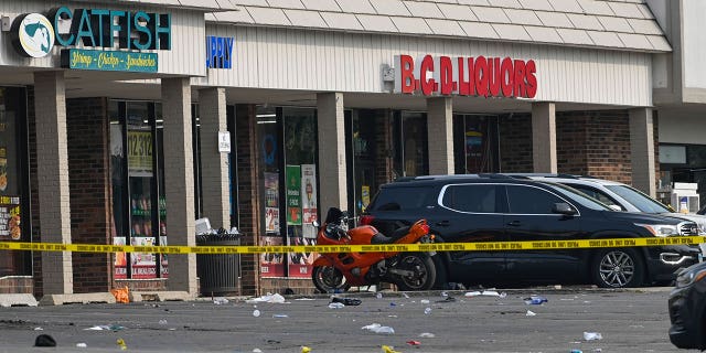 willowbrook parking lot shooting scene and debris