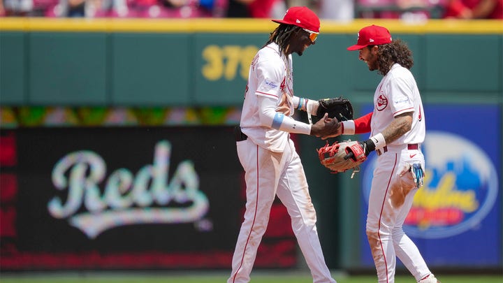 Rockies' three-game winning streak ends with loss to Reds in 12