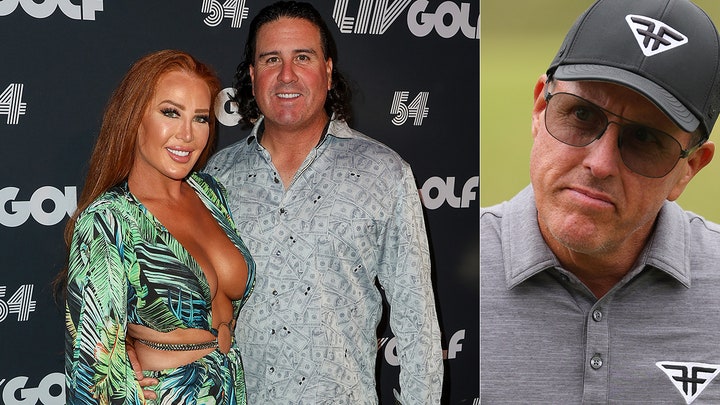 Clay Travis: PGA Tour loyalists should be 'furious' 