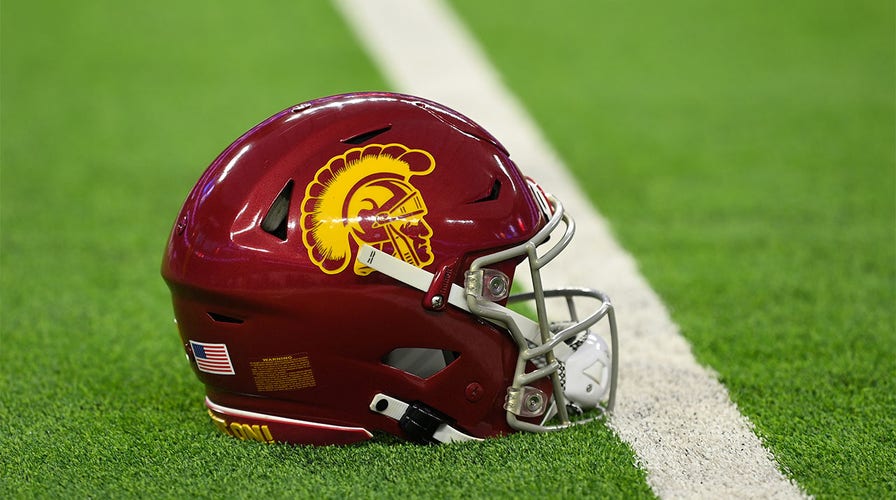 4 star wide receiver uses infant son to announce USC commitment