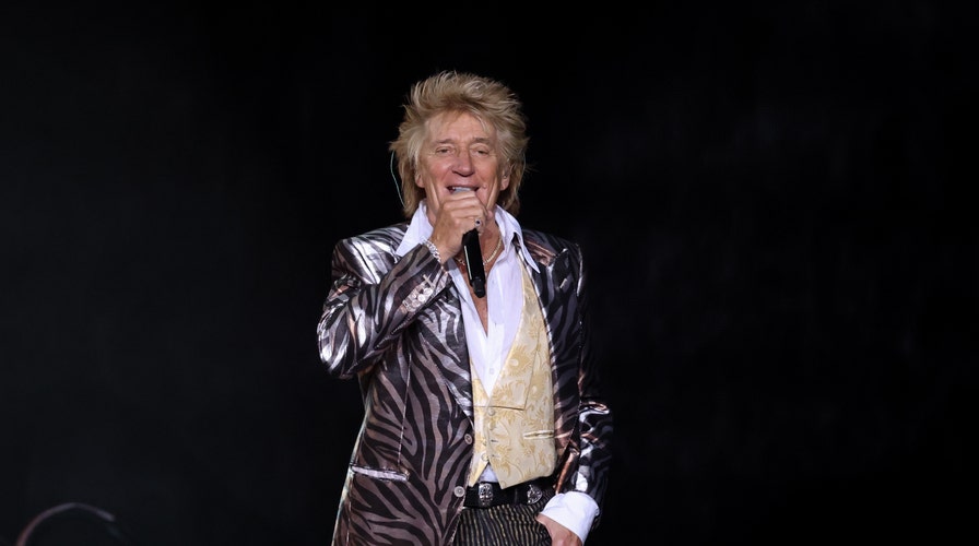 Report: Rod Stewart secretly battled prostate cancer for three years