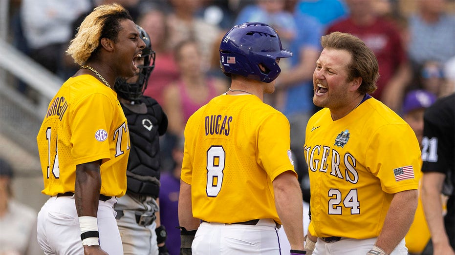 Beloso hits 3-run HR, LSU wins super regional, clinches first CWS