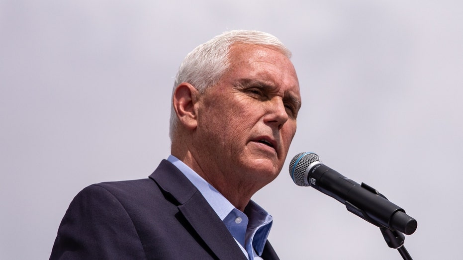 Mike Pence courts Catholic voters in campaign speech at Napa Institute; founder says he ‘has great respect’