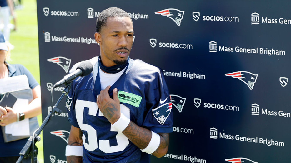 Patriots' Jack Jones arrested on gun charges at Boston airport thumbnail