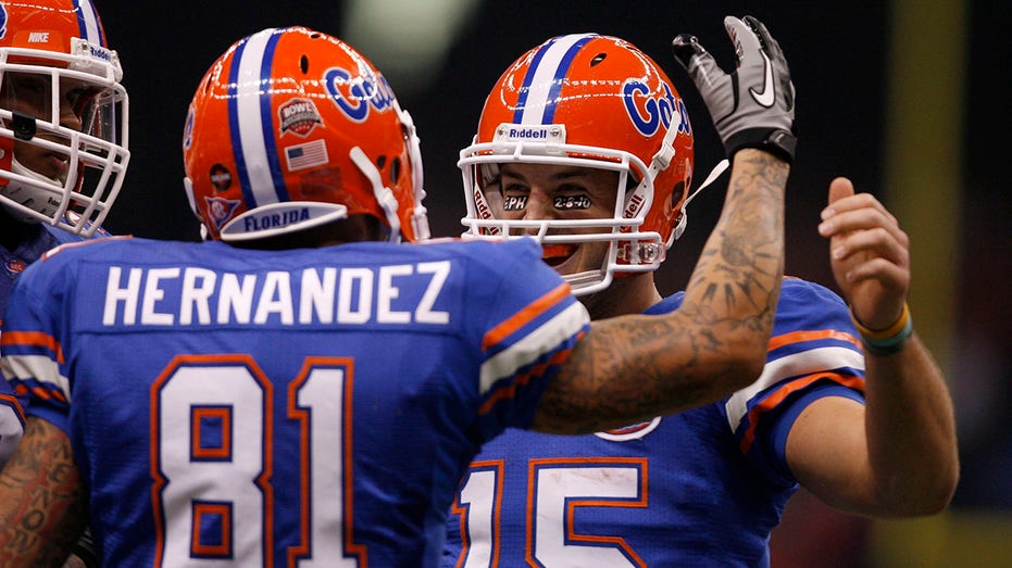 Tim Tebow Was Aaron Hernandez's Life Instructor at Florida