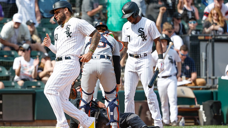 White Sox 4, Tigers 3 (F/11): No walkoff tonight - Bless You Boys