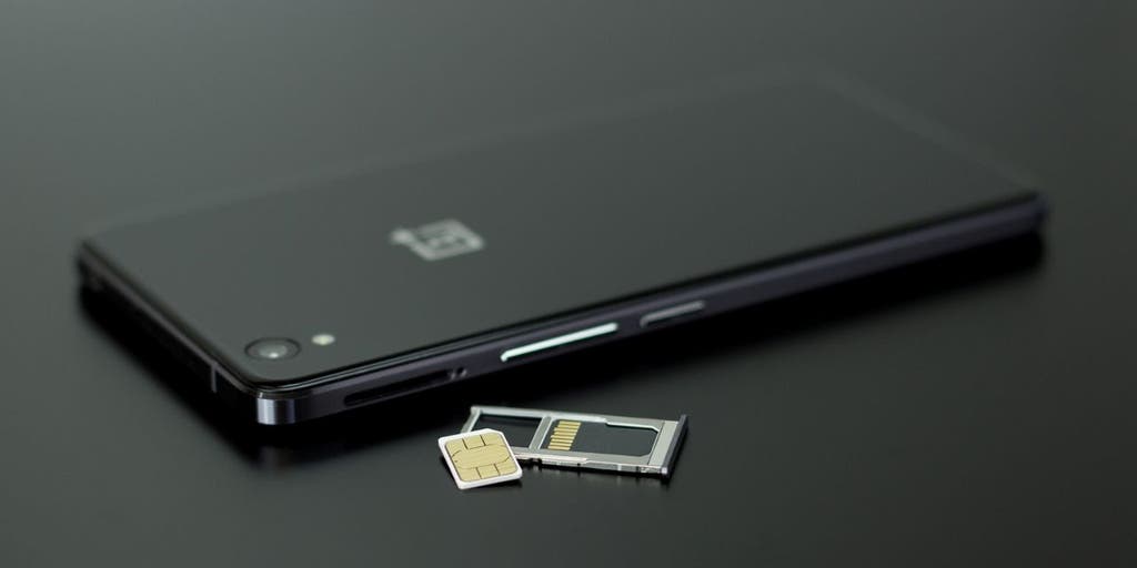 How to safely wipe your iPhone or Android clean when repair isn't an option - Vimarsana News