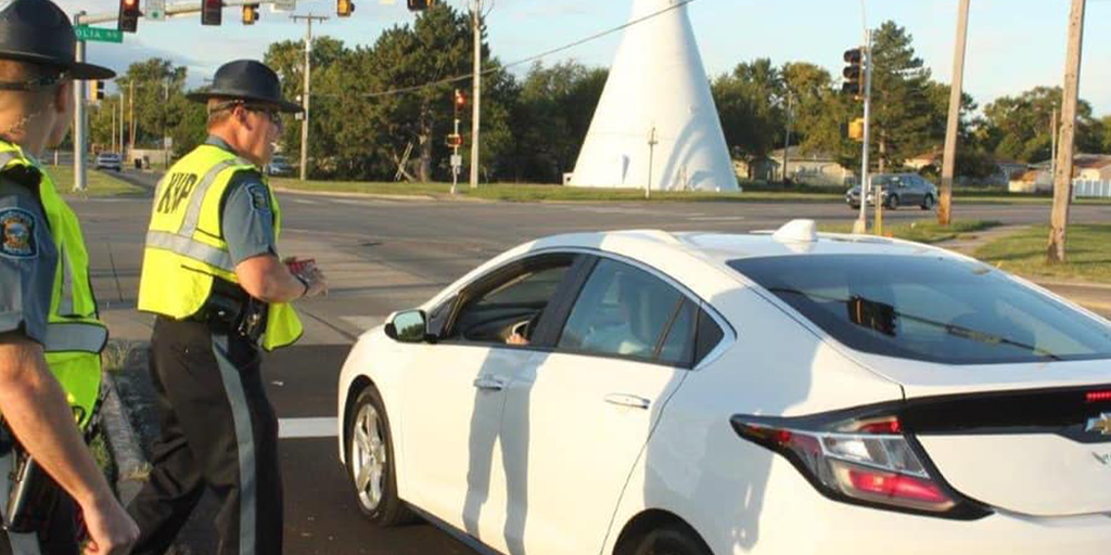 'Kansas two-step' highway patrol technique ruled unconstitutional for marijuana vehicle searching - Vimarsana News