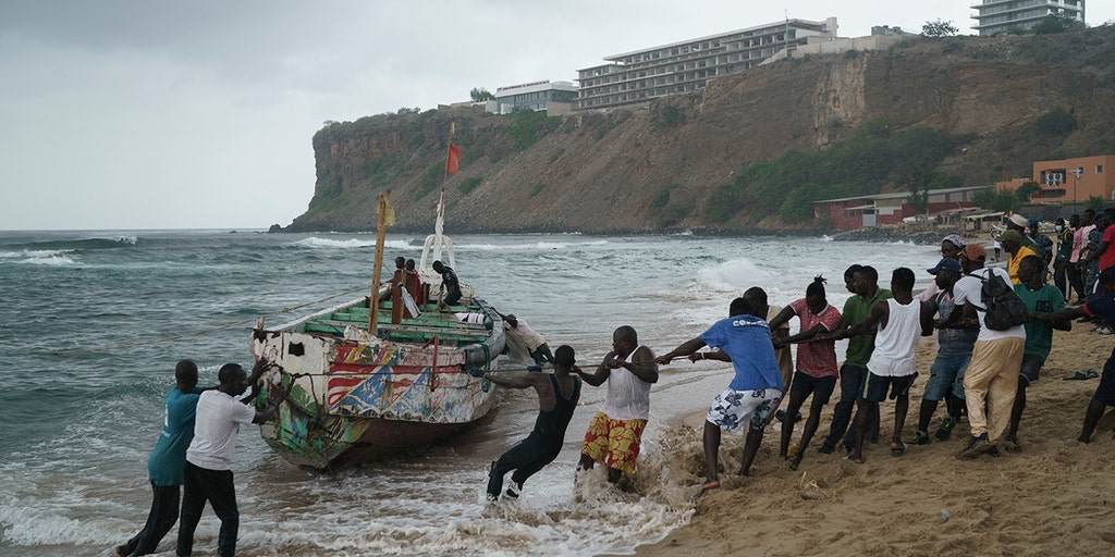 17 found dead after migrant boat capsizes off coast of Senegal's capital city - Vimarsana News