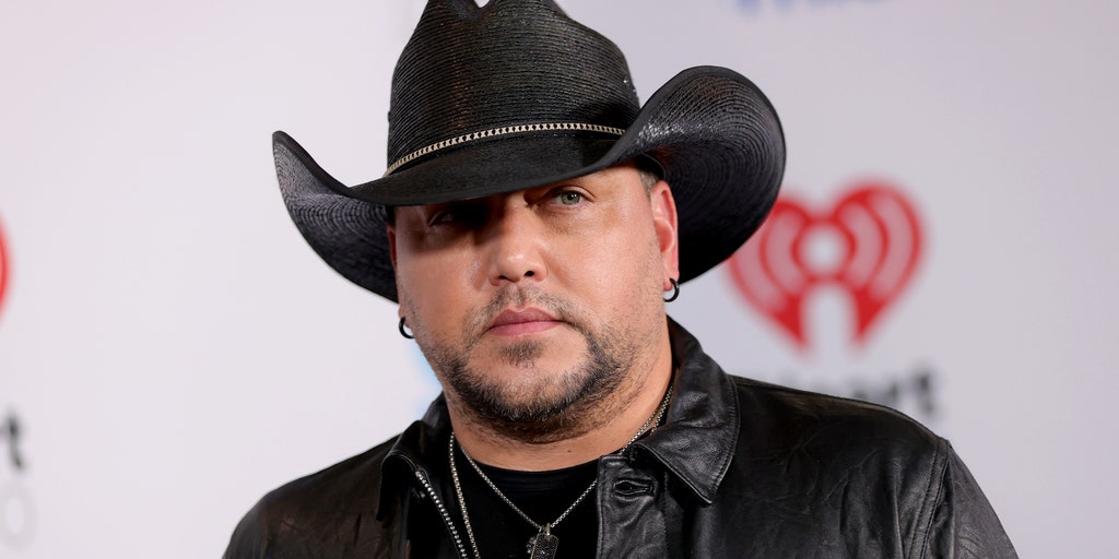 NYT slapped as hypocritical for implying Aldean song is racist, but downplaying alleged 'anti-White' chant - Vimarsana News