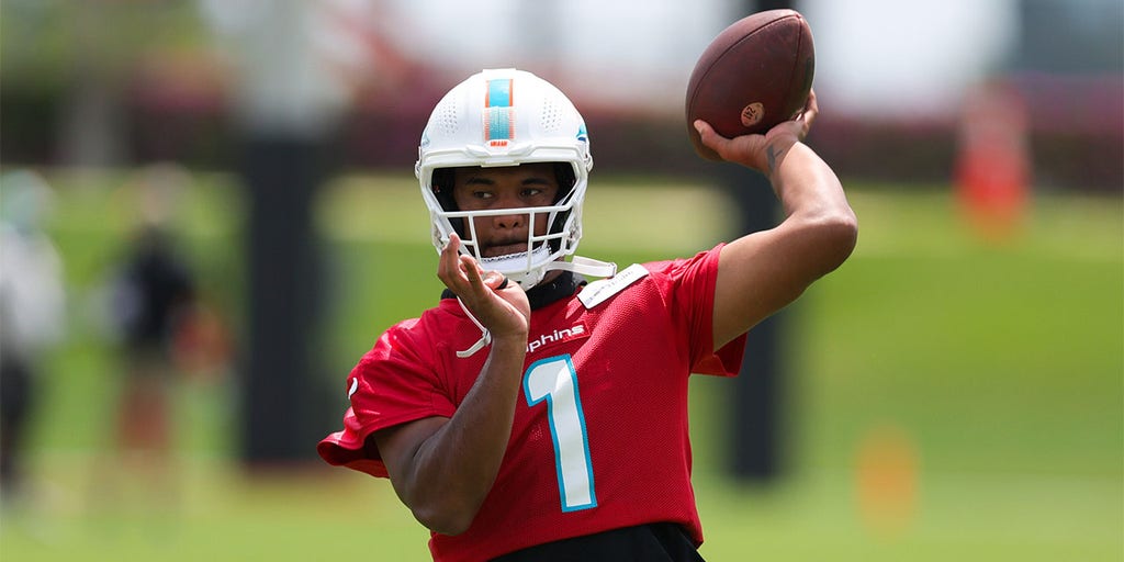 Michael Vick says Dolphins quarterback Tua Tagovailoa needs to bulk up,  avoid hits