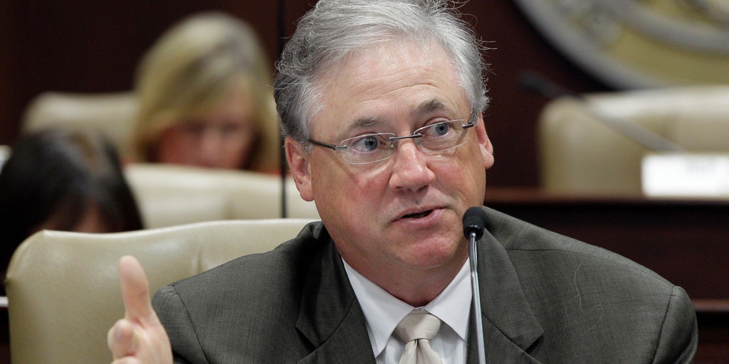 Arkansas Treasurer Mark Lowery dies after suffering 2 strokes - Vimarsana News