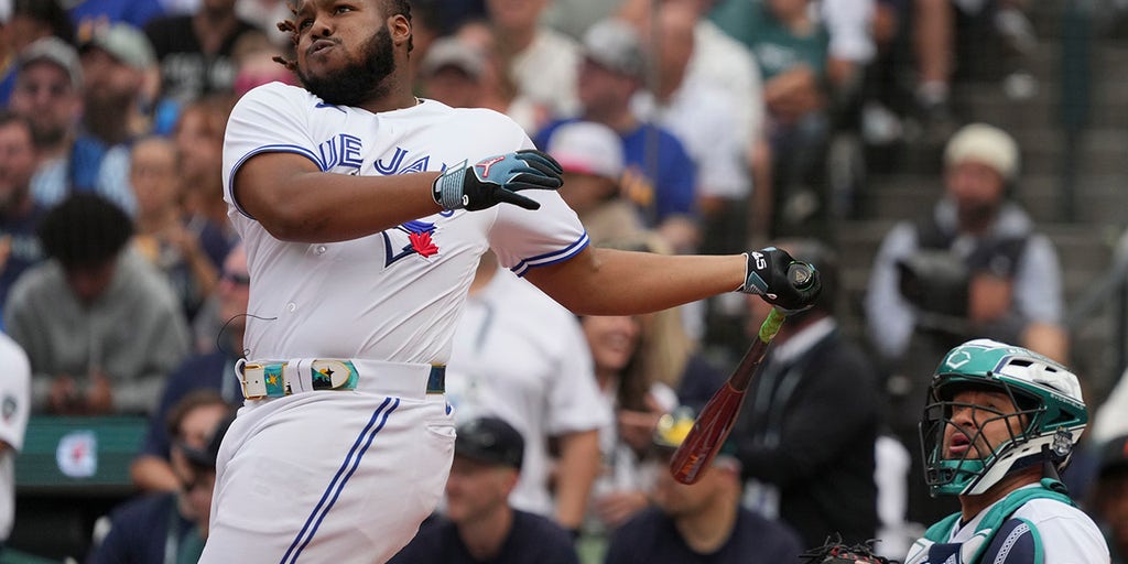 Father And Son Home Run Derby Champs Vlad Guerrero Jr Champions HR