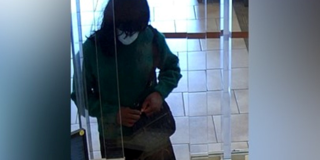 FBI searching for cross-dressing 'Sticky Note Bandit' who robbed three banks in Houston - Vimarsana News