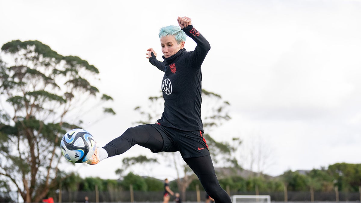 Megan Rapinoe training