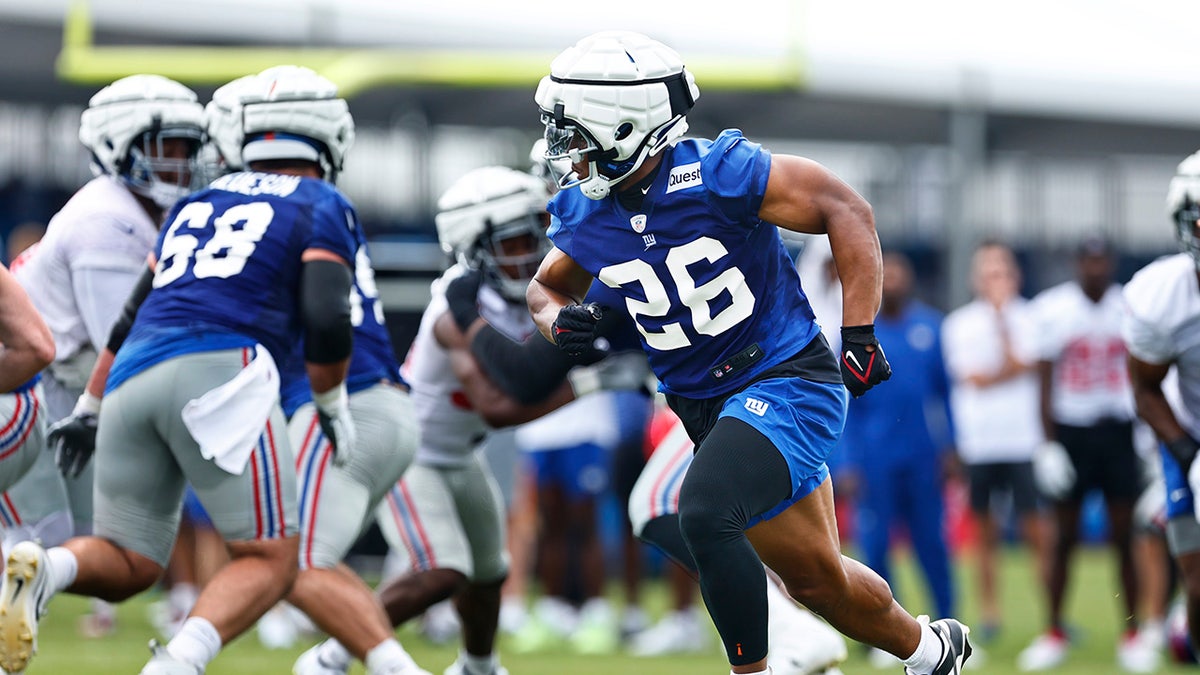 Giants' Saquon Barkley Makes Fan's Summer After Responding To Desperate ...