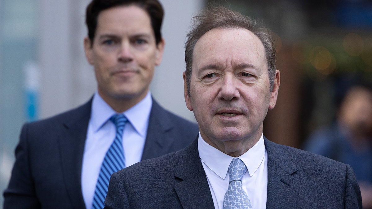 Kevin Spacey leaves court after closing arguments
